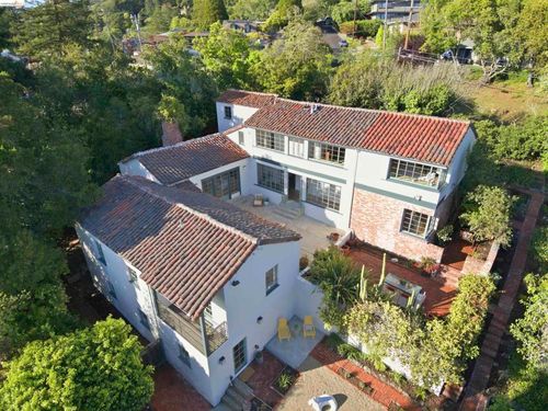 44 Highgate Rd, Kensington, CA, 94707-1141 | Card Image