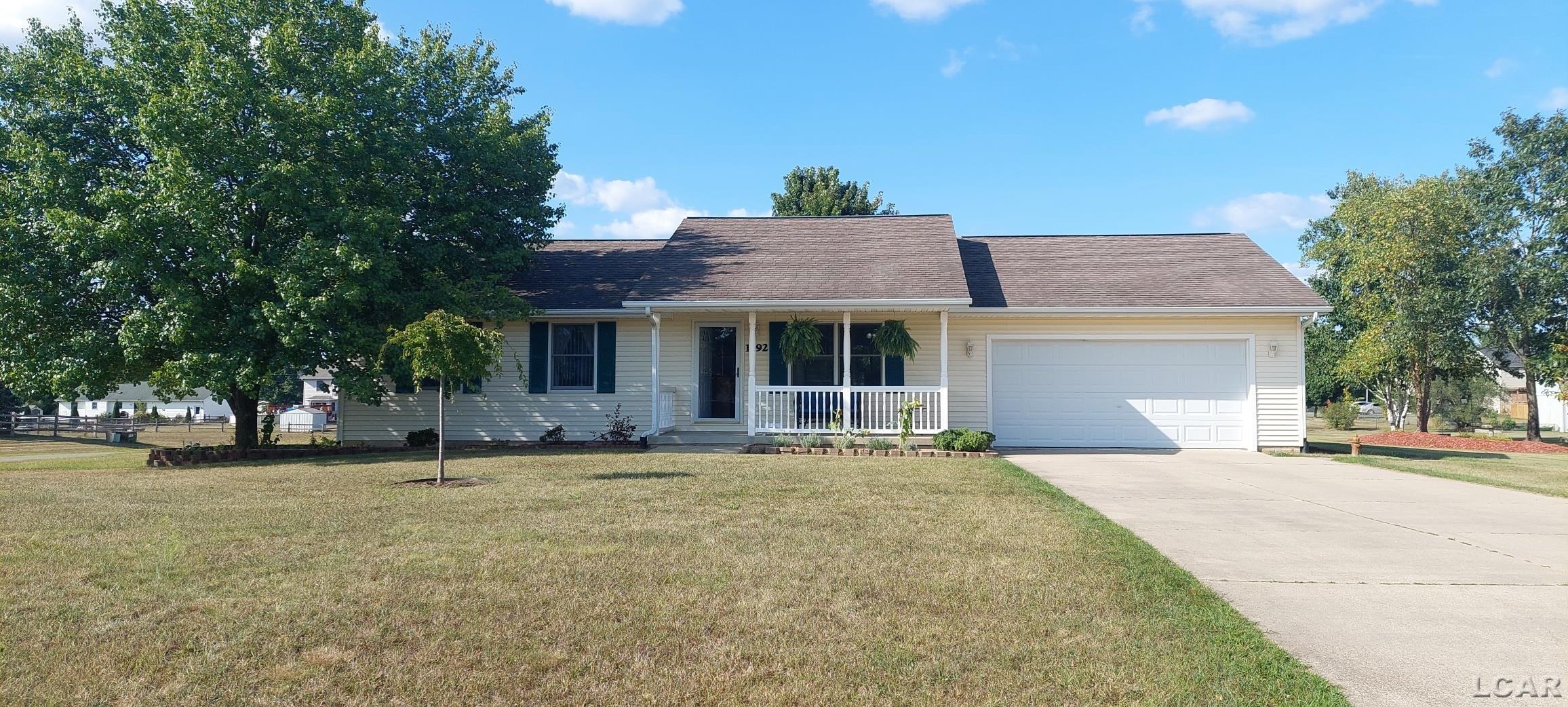 Friar Tuck Cir, Adrian, MI 49221