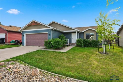 3915 Gallatin Ave, Spearfish, SD, 57783-9501 | Card Image