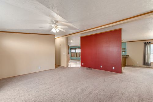 705 S 2nd St, Winterset, IA, 50273-2003 | Card Image