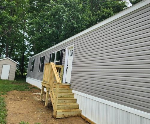 148 Roundtop Cir, Scottdale, PA, 15683-1195 | Card Image