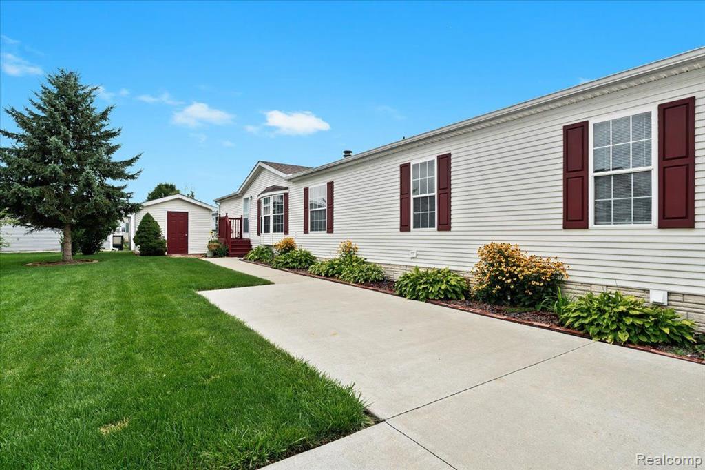 Single Tree Dr, Howell, MI 48843 #1