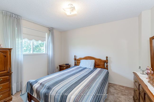 10 Polygon Crt, House other with 4 bedrooms, 3 bathrooms and 4 parking in Brampton ON | Image 26