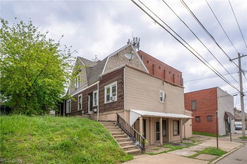 2221 6th St Sw, Canton, OH, 44706-1300 | Card Image