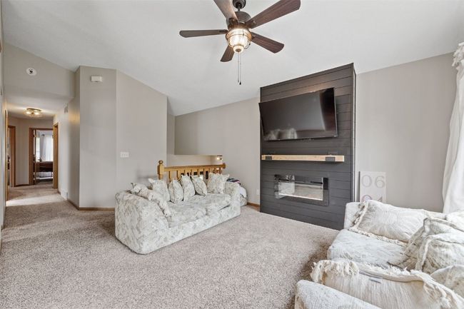 2030 Dows St, House other with 4 bedrooms, 2 bathrooms and null parking in Ely IA | Image 4