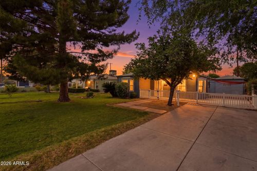 1046 E Clarendon Avenue, Phoenix, AZ, 85014 | Card Image