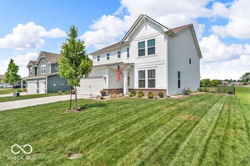 218 Ambassador Dr, Pittsboro, IN, 46167-8002 | Card Image