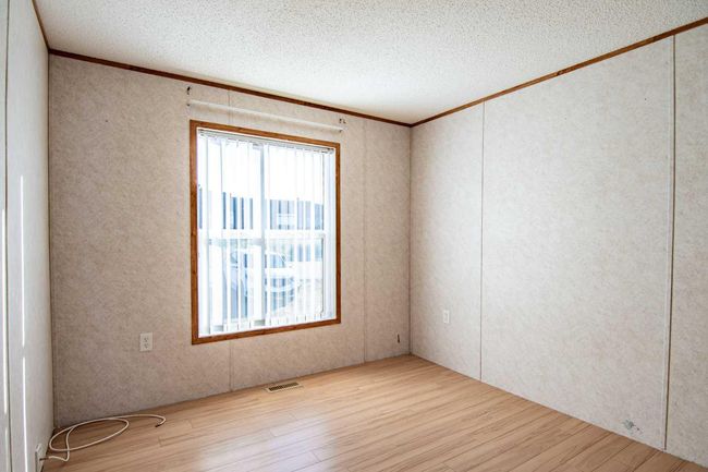 544 Queen Street, House other with 4 bedrooms, 2 bathrooms and 2 parking in Elnora AB | Image 23