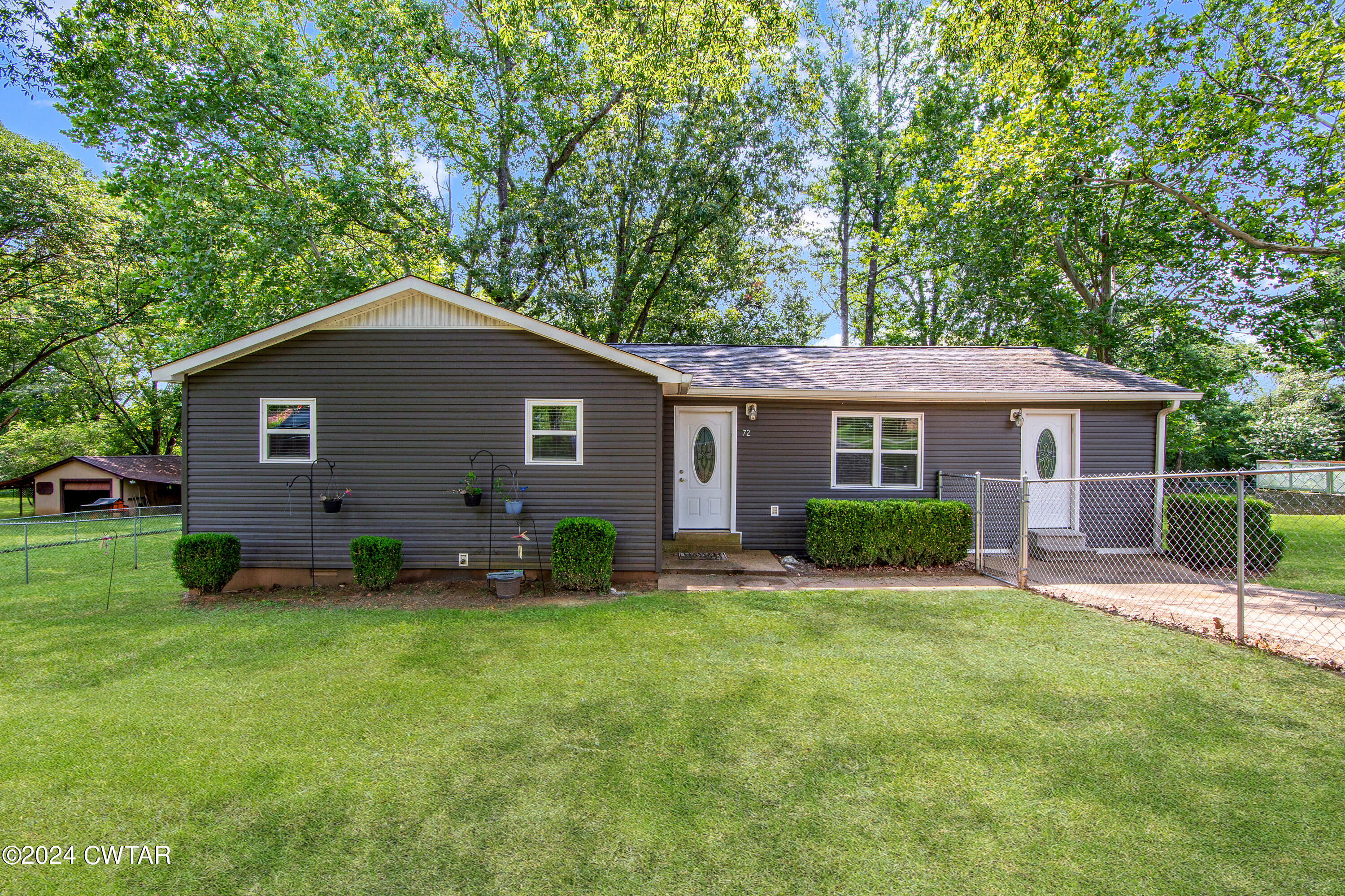 Edgehill Dr, Jackson, TN 38301