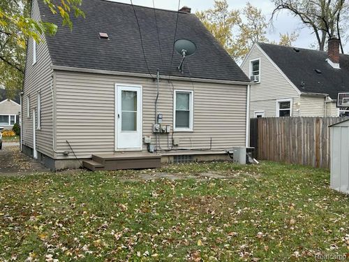 2438 Columbia Rd, Berkley, MI, 48072-1775 | Card Image