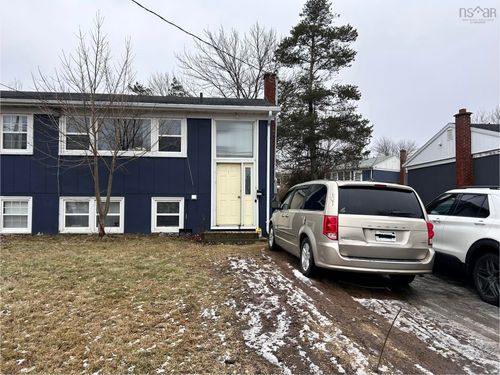 816 Upper Prince Street, Sydney, NS, B1P5N7 | Card Image