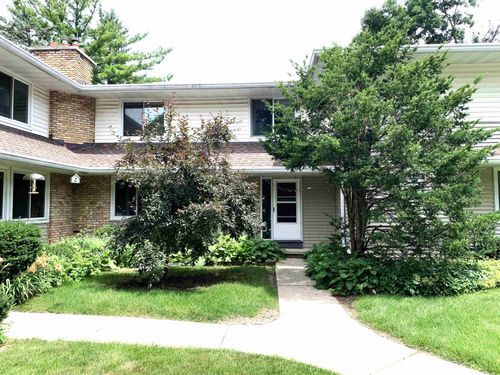 527 Walnut Grove Dr, Madison, WI, 53717-1232 | Card Image