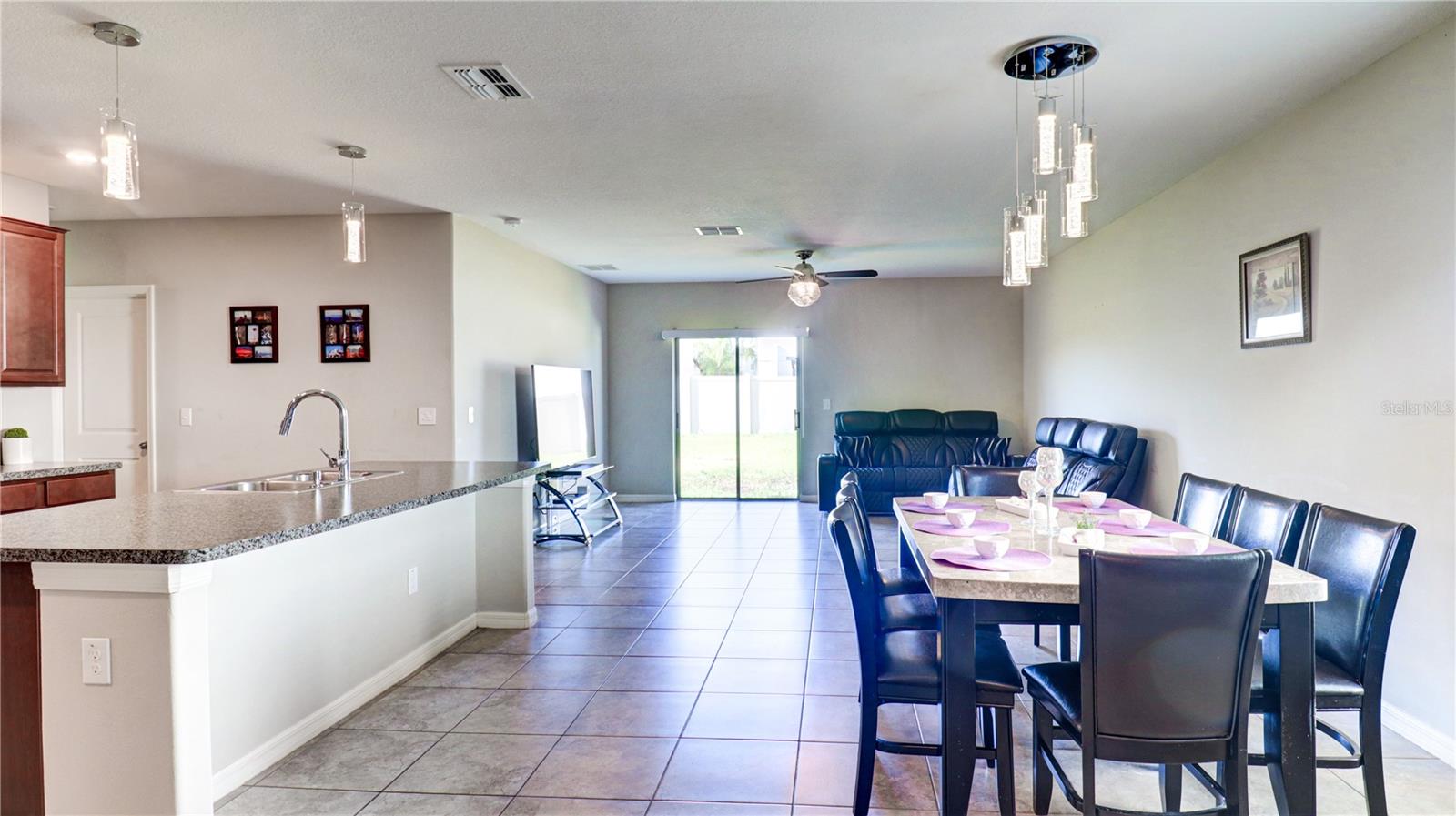 Residential in SUN CITY CENTER 4