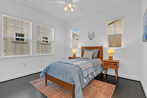 1037 Forbes Ln, Davis, CA, 95616-1375 | Card Image