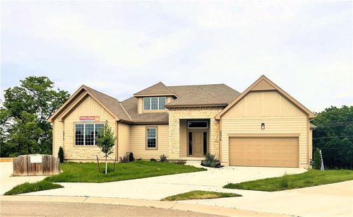 22312 76th St, Shawnee, KS, 66227-2134 | Card Image