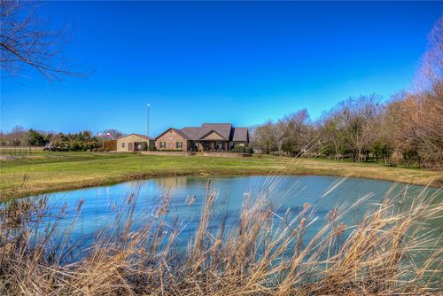 950 Rs County Road 1520, Point, TX, 75472-5124 | Card Image