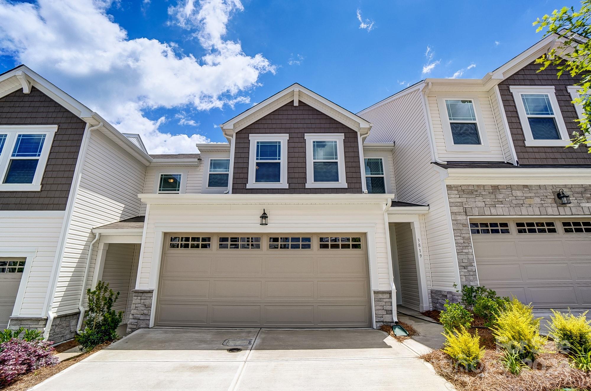 Tamarack Dr, Charlotte, NC 28278