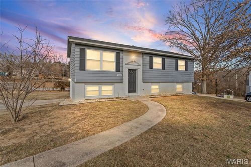 5916 Dogwood Ln, Godfrey, IL, 62035-1018 | Card Image