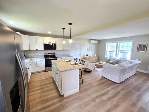 8-8 Rock Pond Rd, Sanford, ME, 04073-2598 | Card Image
