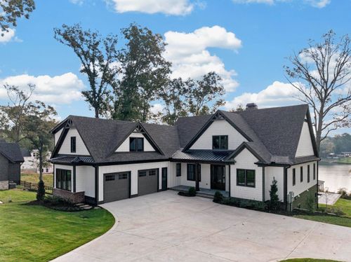 215 Falls Lane, Milledgeville, GA, 31061 | Card Image
