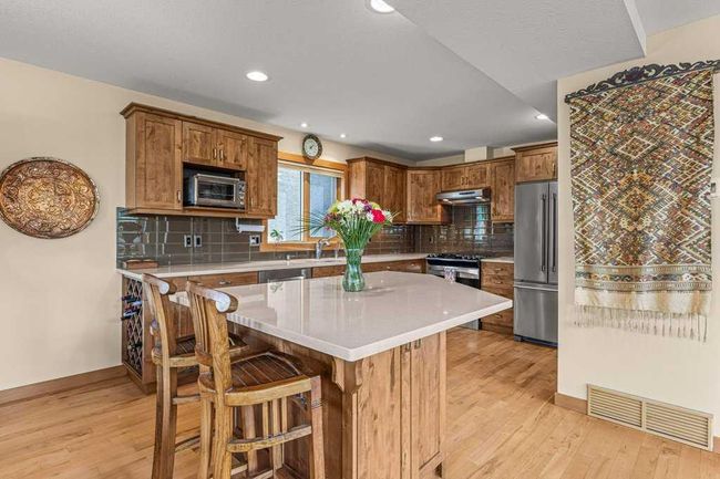 506 5 Avenue, Home with 4 bedrooms, 2 bathrooms and 4 parking in Canmore AB | Image 14