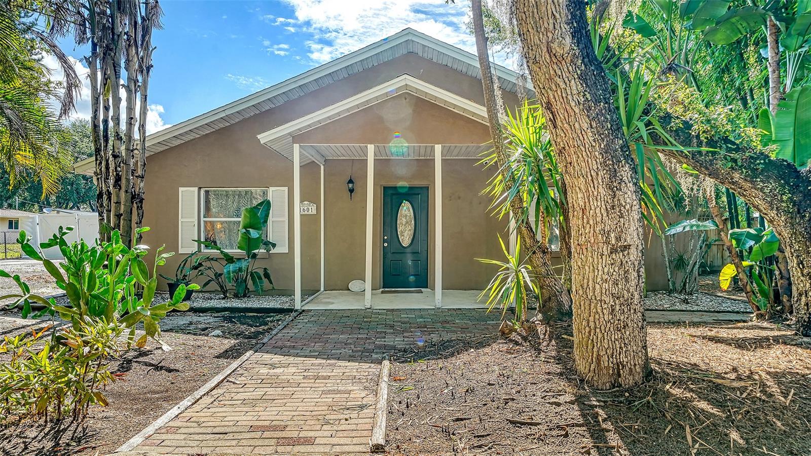 54th Avenue Dr, Bradenton, FL 34203