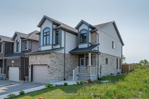 51 Macaulay St, Guelph, ON, N1E0S2 | Card Image