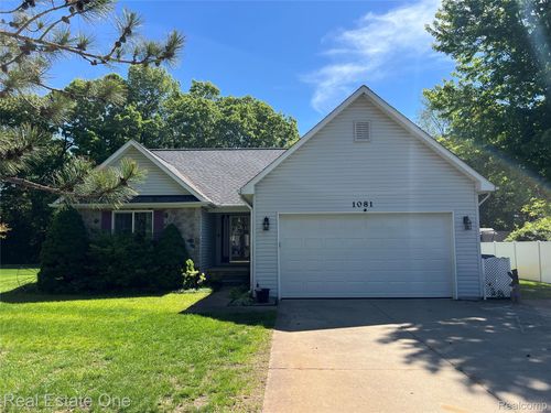 1081 Clearview Drive, Oxford Charter Township, MI, 48371 | Card Image