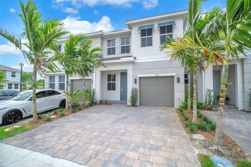 142-142 Sw 171st Way, Pembroke Pines, FL, 33027-1458 | Card Image