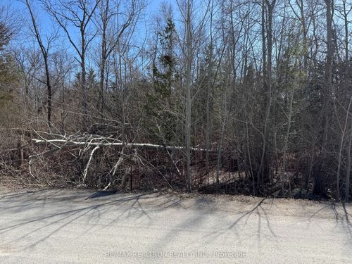 1450 Thomas Dr, Gilford, ON, L0L1R0 | Card Image