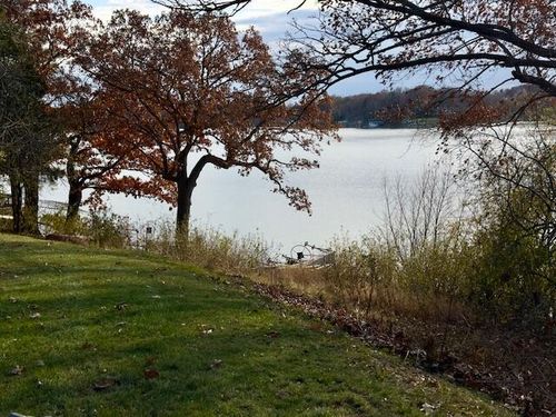 35081 Fairview Rd, Oconomowoc, WI, 53066-3312 | Card Image