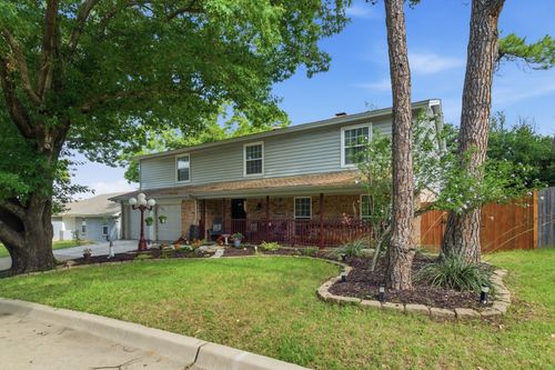 6713 Starnes Rd, North Richland Hills, TX, 76182-7610 | Card Image
