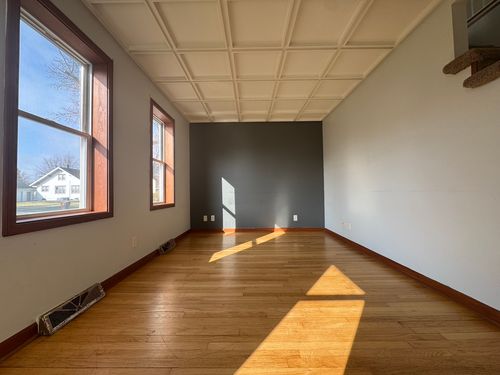 517 W Beaver St, Saint Anne, IL, 60964-7227 | Card Image