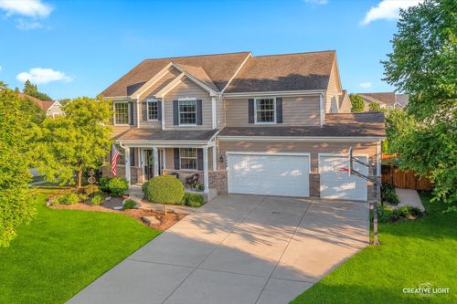 3468 Gallant Fox Dr, Elgin, IL, 60124-5701 | Card Image