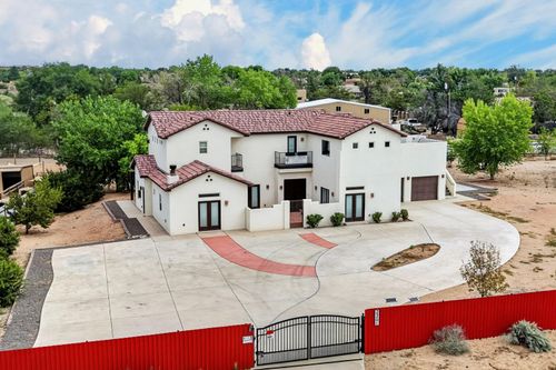 2201 Loma Larga Rd, Corrales, NM, 87048-8693 | Card Image