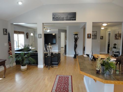 13 Hall Rd, Londonderry, NH, 03053-2330 | Card Image