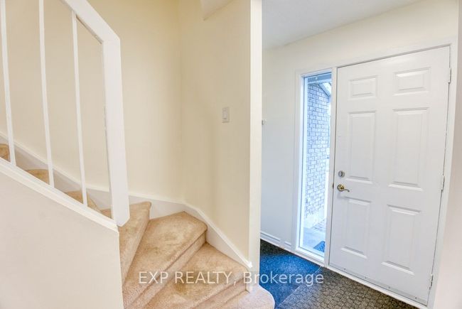 42 Fair Oaks Cres, House attached with 3 bedrooms, 2 bathrooms and 2 parking in Nepean ON | Image 7