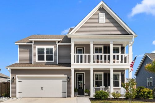 110 Edgewater Way, Surf City, NC, 28445-1600 | Card Image