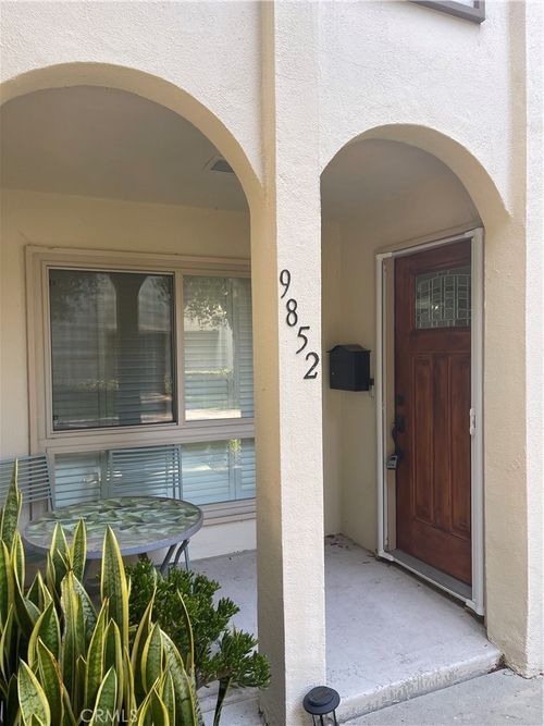 9852 Coral Cove Cir, Huntington Beach, CA, 92646 | Card Image