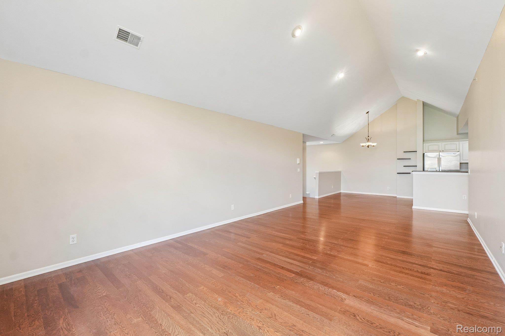 Residential Lease in Shelby Charter Township 4