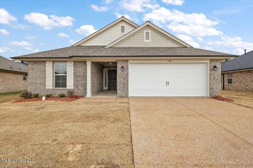1562 Cambria Dr, Southaven, MS, 38671-1031 | Card Image