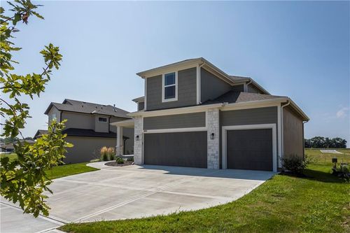 18991 W 169th Pl, Olathe, KS, 66062-8154 | Card Image