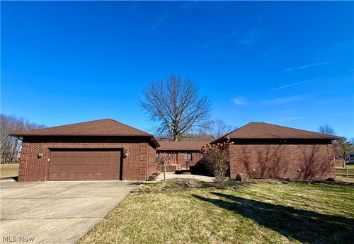 15689 Prospect Rd, Strongsville, OH, 44149-4861 | Card Image