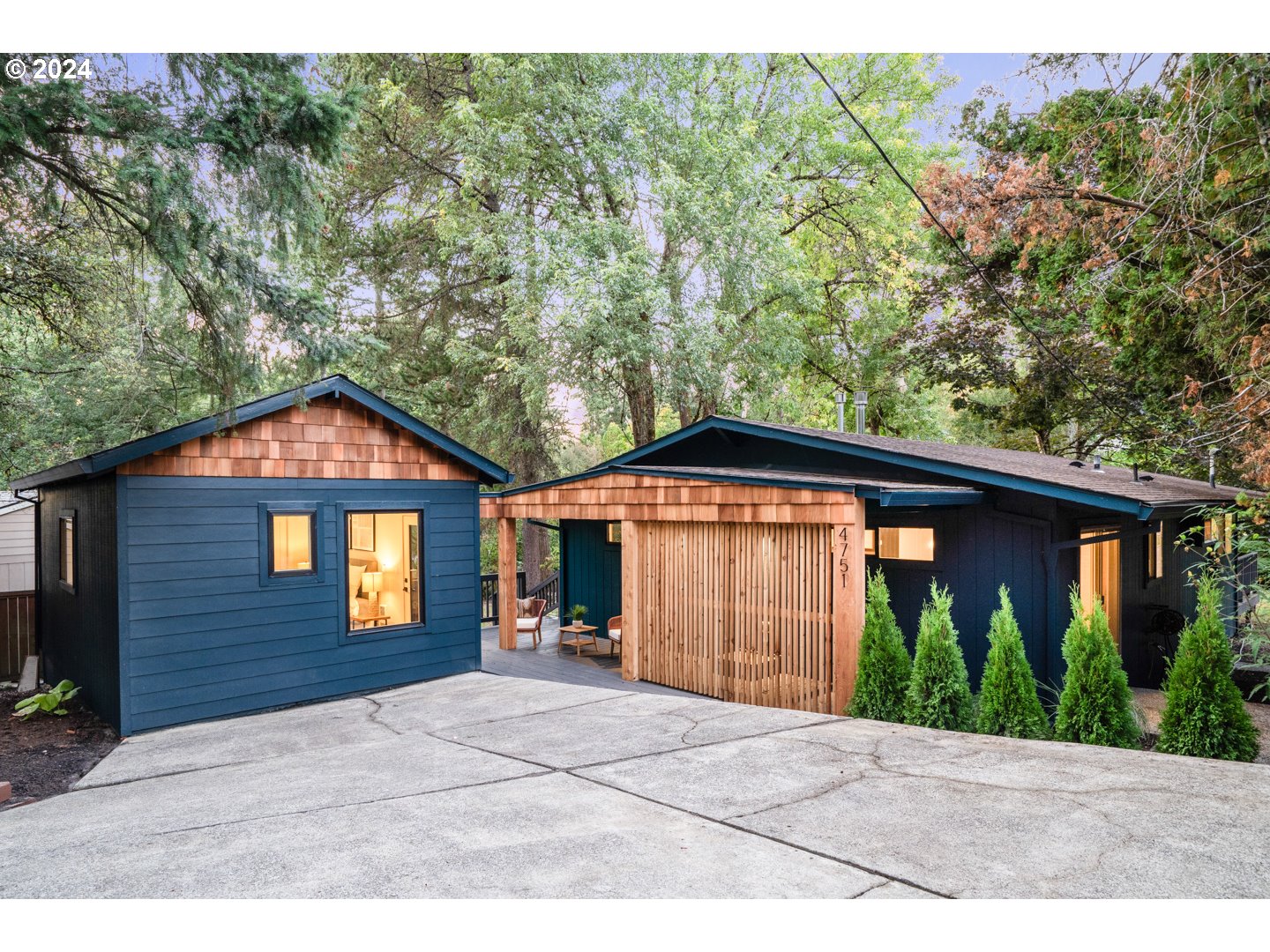 Seymour Ct, Portland, OR 97221
