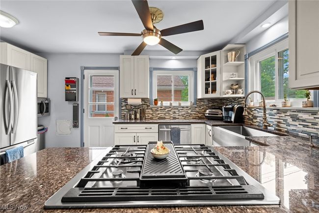 196 Tomahawk Dr, House other with 4 bedrooms, 4 bathrooms and null parking in Avon Lake OH | Image 21