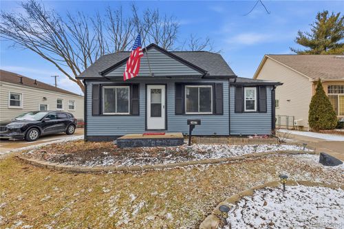 24927 Junior St, Saint Clair Shores, MI, 48080-1264 | Card Image