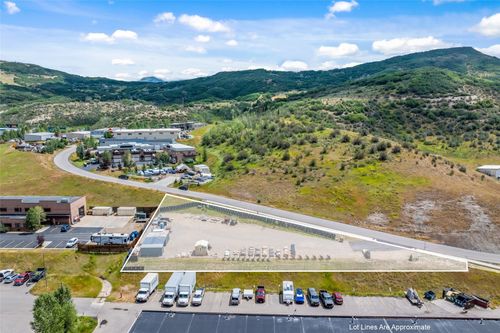 2601 Copper Ridge Cir, Steamboat Springs, CO, 80487-5129 | Card Image