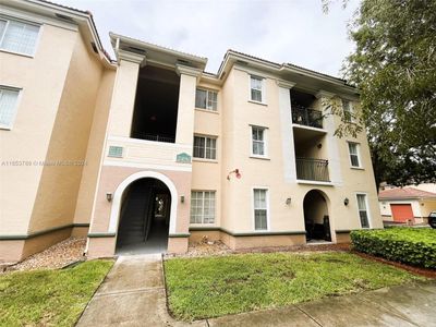 207 - 2496 Centergate Dr, Condo with 2 bedrooms, 2 bathrooms and null parking in Miramar FL | Image 2