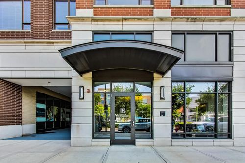 unit-221-850 Village Center Dr, Burr Ridge, IL, 60527-4556 | Card Image
