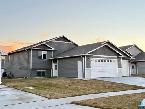 911 Birch St Street, Harrisburg, SD, 57032 | Card Image